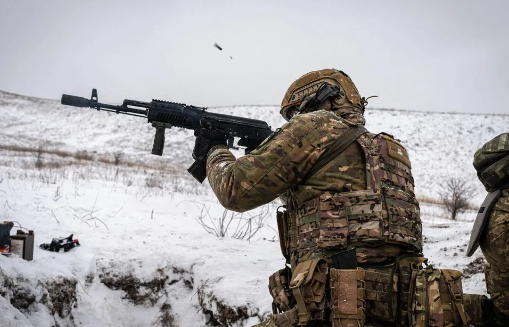 Dr Szczesio: ta wojna może się przedłużać, ponieważ ani jedna, ani druga strona nie będzie w stanie uzyskać swoich celów. Fot. PAP/Abaca/ Ignacio Marin