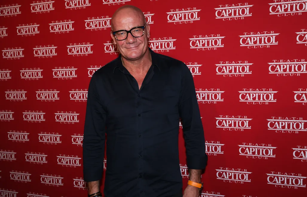 Aktor Piotr Zelt podczas uroczystej premiery sztuki Lumbago w siedzibie Teatru Capitol w Warszawie, fot. PAP/Rafał Guz