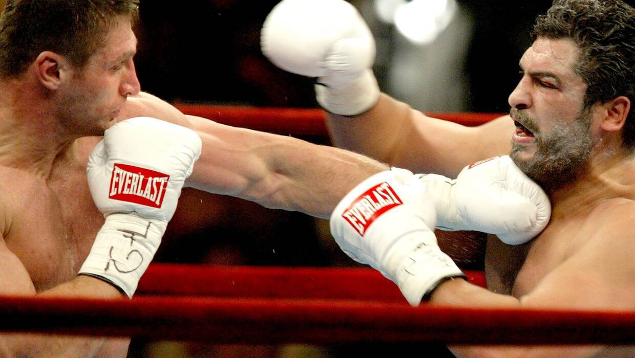 Gołota: Najbardziej żałuję przegranej walki o tytuł WBA z Portorykańczykiem Johnem Ruizem. Fot. PAP/EPA/	JASON SZENES