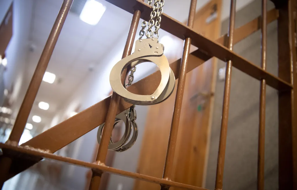 наручники Fot. PAP/Andrzej Lange