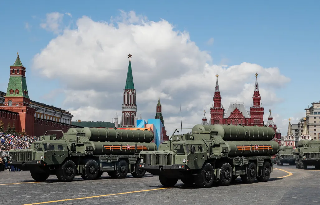 Российская военная техника на параде в Москве Fot. PAP/EPA/YURI KOCHETKOV