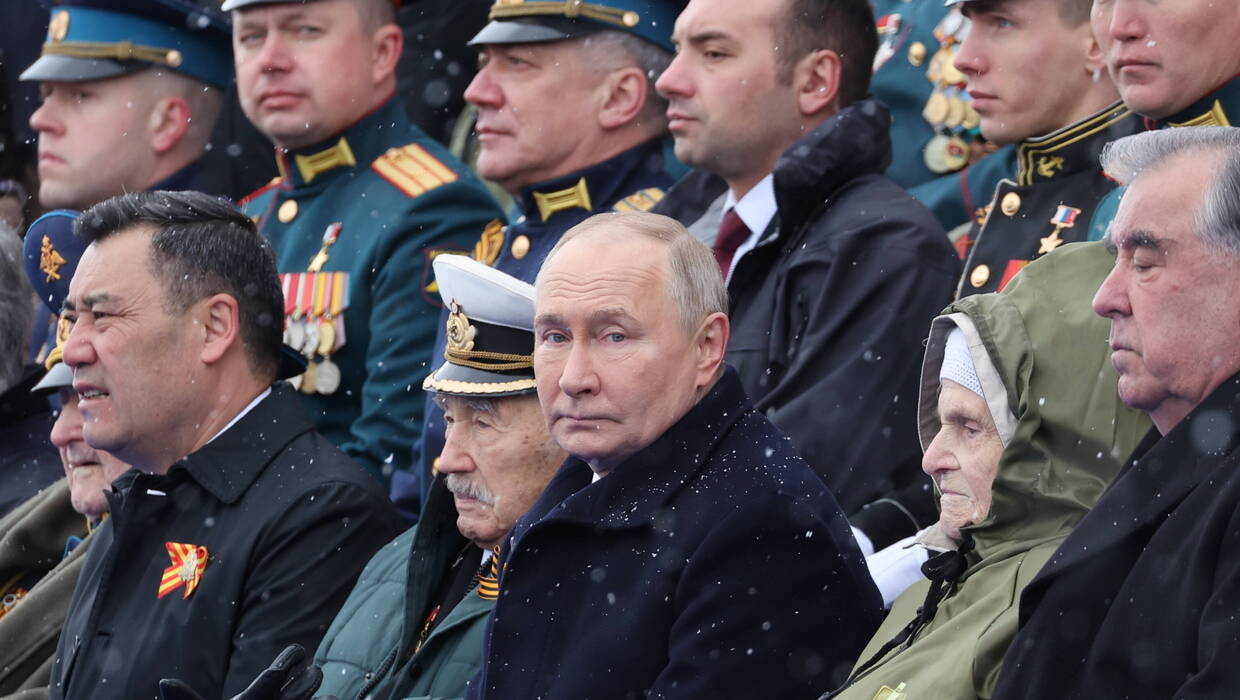 Władimir Putin podczas parady w Dniu Zwycięstwa w Rosji, fot. PAP/EPA/MAKSIM BLINOV/SPUTNIK/KREMLIN/POOL