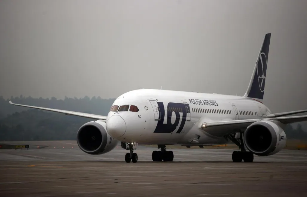 Samolot Boeing 787 Dreamliner Polskich Linii Lotniczych LOT. fot. PAP/Łukasz Gągulski