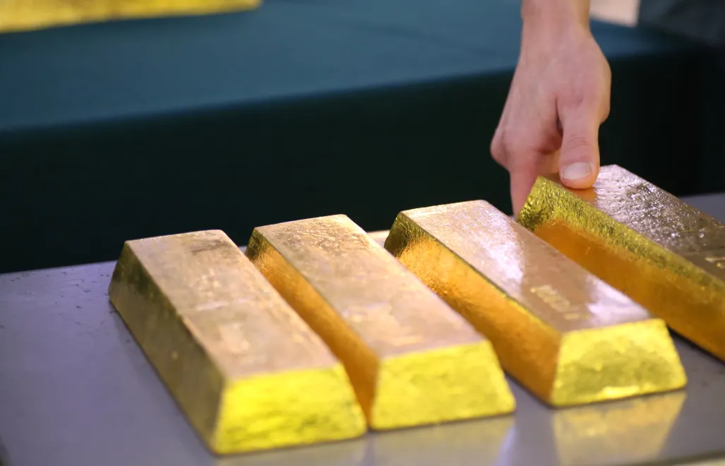 Sztaby złota Fot. PAP/Leszek Szymański 