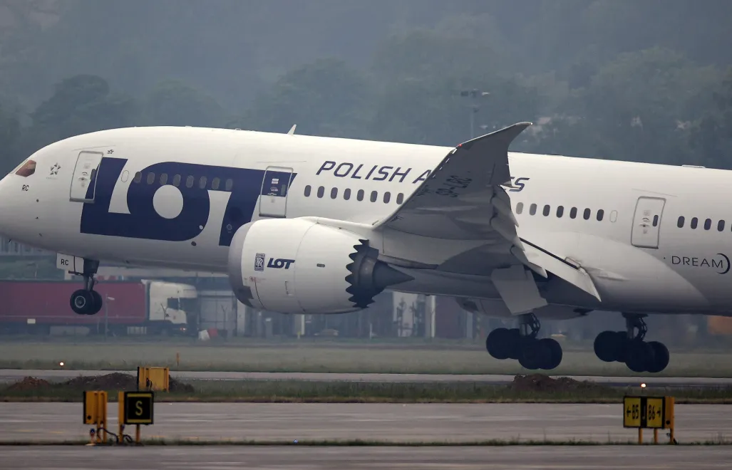 Samolot Boeing 787 Dreamliner Polskich Linii Lotniczych LOT Fot. PAP/Łukasz Gągulski