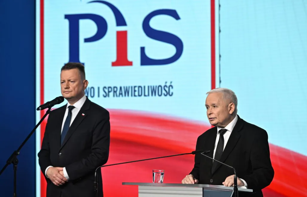 Jarosław Kaczyński i Mariusz Błaszczak. fot. PAP/Radek Pietruszka