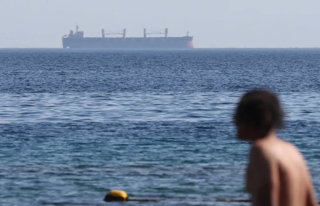 Statek na Morzu Czerwonym, zdjęcie ilustracyjne, fot. PAP/EPA/ABIR SULTAN