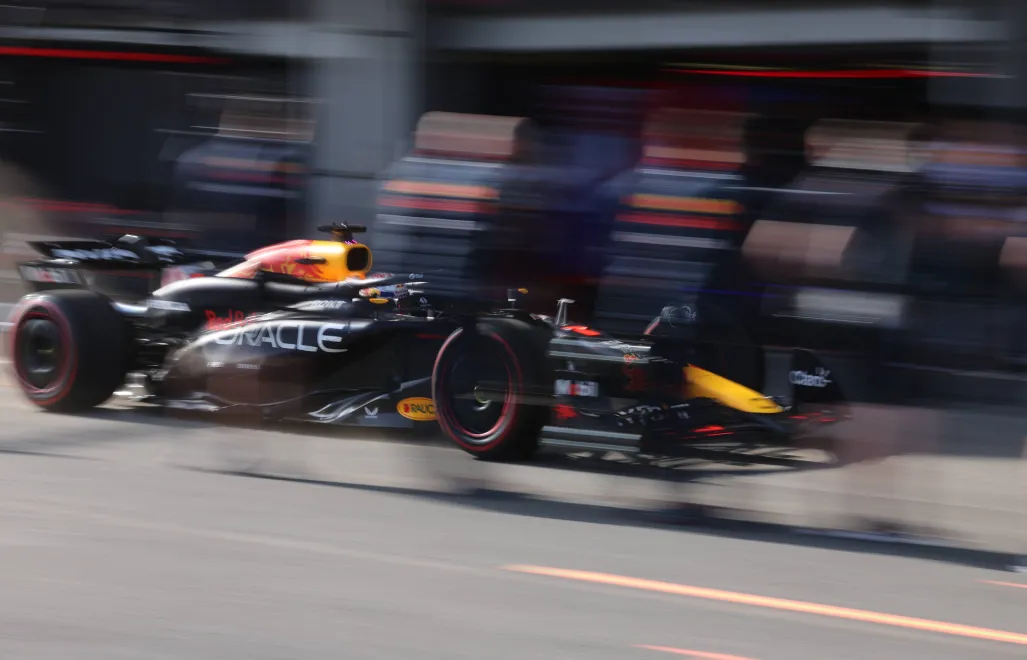 Verstappen użył nieparlamentarnego angielskiego słowa podczas spotkania z przedstawicielami mediów. Fot. PAP/EPA/	ALI HAIDER / POOL