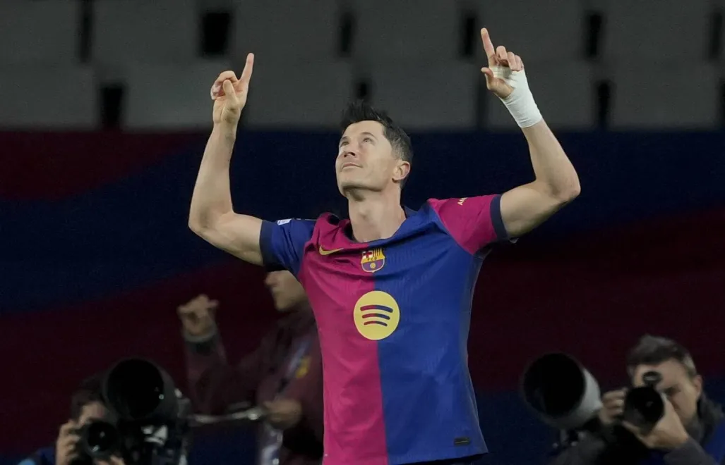 Robert Lewandowski. Fot. PAP/EPA/Alejandro Garcia