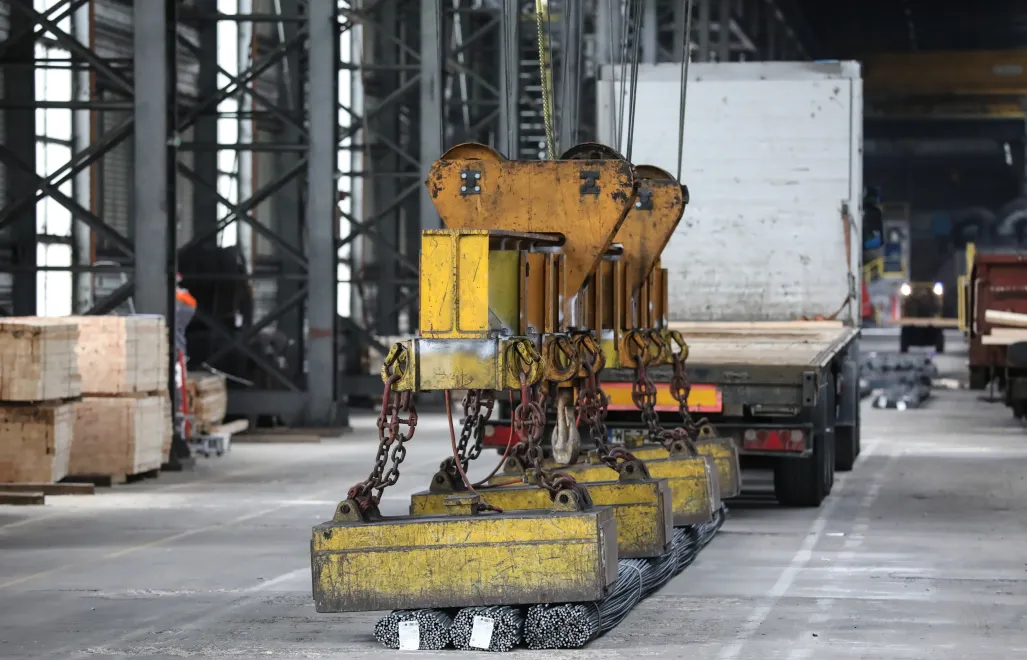 Praca w hucie/zdjęcie ilustracyjne Fot. PAP/Leszek Szymański 