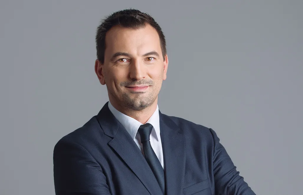 HR Contact - Szymon Kluba