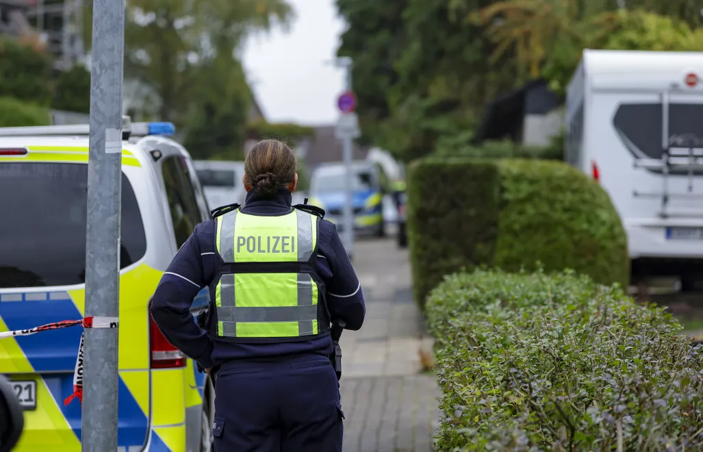 Atak nożem na burmistrz Herdecke w Zagłębiu. Fot. EPA/CHRISTOPHER NEUNDORF