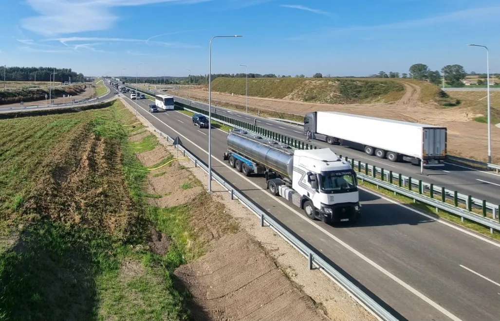 Kierowcy mogą już jeździć całą obwodnicą Łomży (Podlaskie) na drodze S61. Fot. X/GDDKiA Białystok