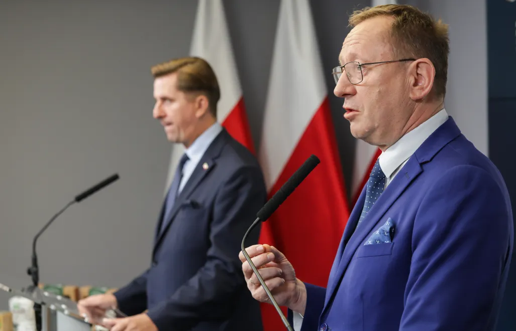 Former Polish Agriculture Minister Rober Telus and his deputy Rafal Romanowski. Photo/PAP/Tomasz Gzell