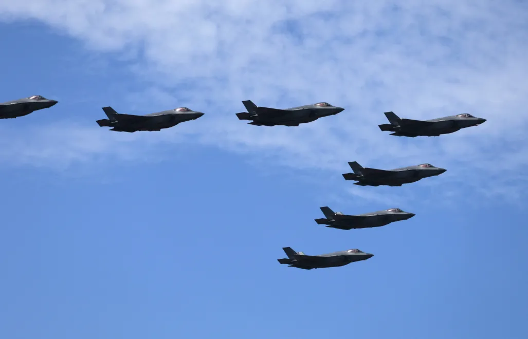 Myśliwce F-35. Fot. PAP/EPA/	JEON HEON-KYUN