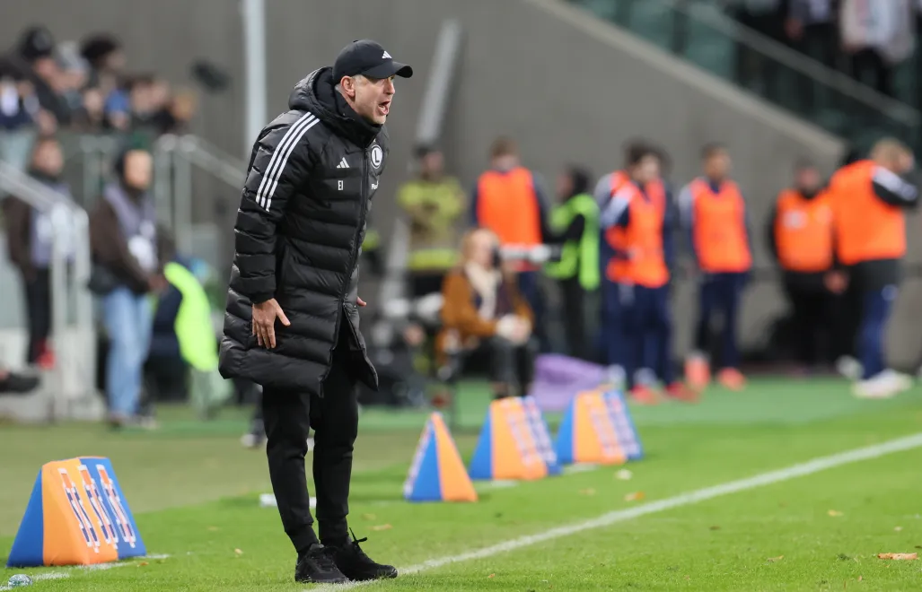 Trener Legii Warszawa Edward Iordanescu. Fot. PAP/Leszek Szymański