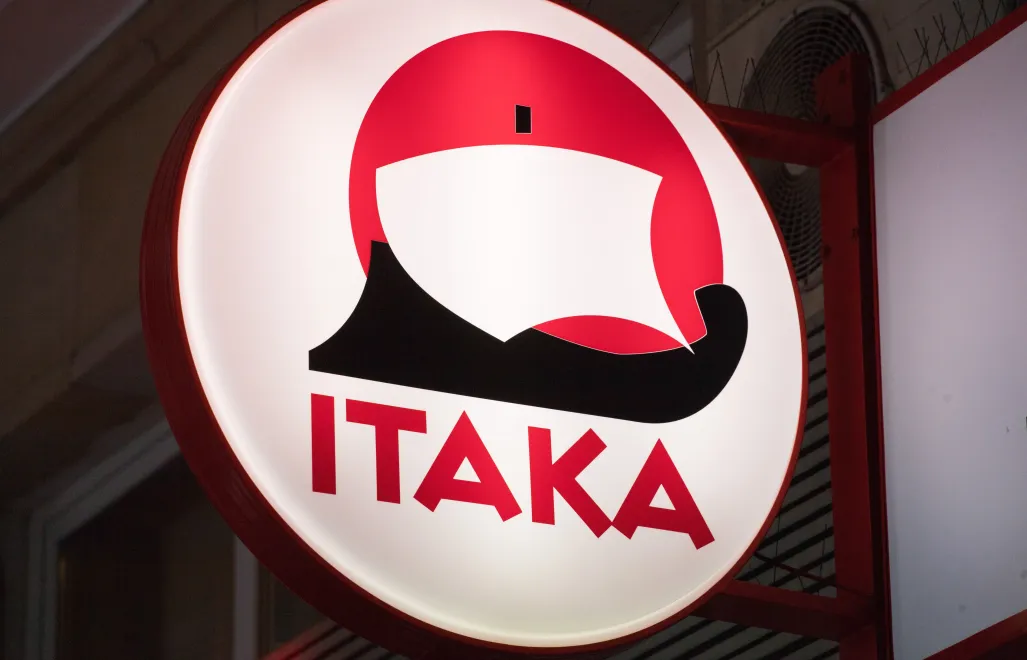 Logo biura Itaka Fot. PAP/Marcin Kaliński
