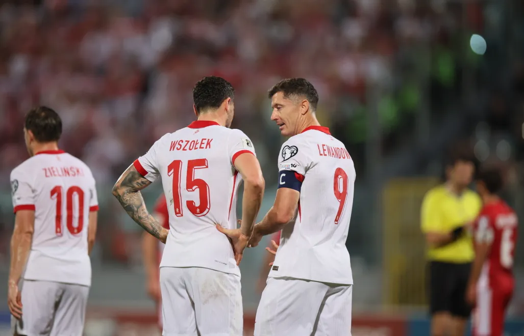Piłkarze reprezentacji Polski Robert Lewandowski i Paweł Wszołek. Fot. PAP/Leszek Szymański