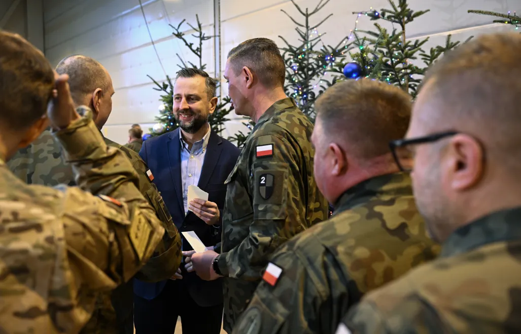 Władysław Kosiniak-Kamysz podczas świątecznego spotkania z żołnierzami. Fot. PAP/	PAP/Darek Delmanowicz