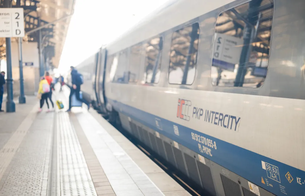 PKP Intercity: w nowym rozkładzie jazdy 17 nowych połączeń międzynarodowych. Fot. Adobe Stock/ Sheviakova