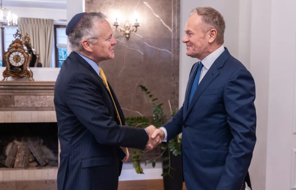 Ambasador Tom Rose i premier Donald Tusk, fot. X/@USAmbPoland