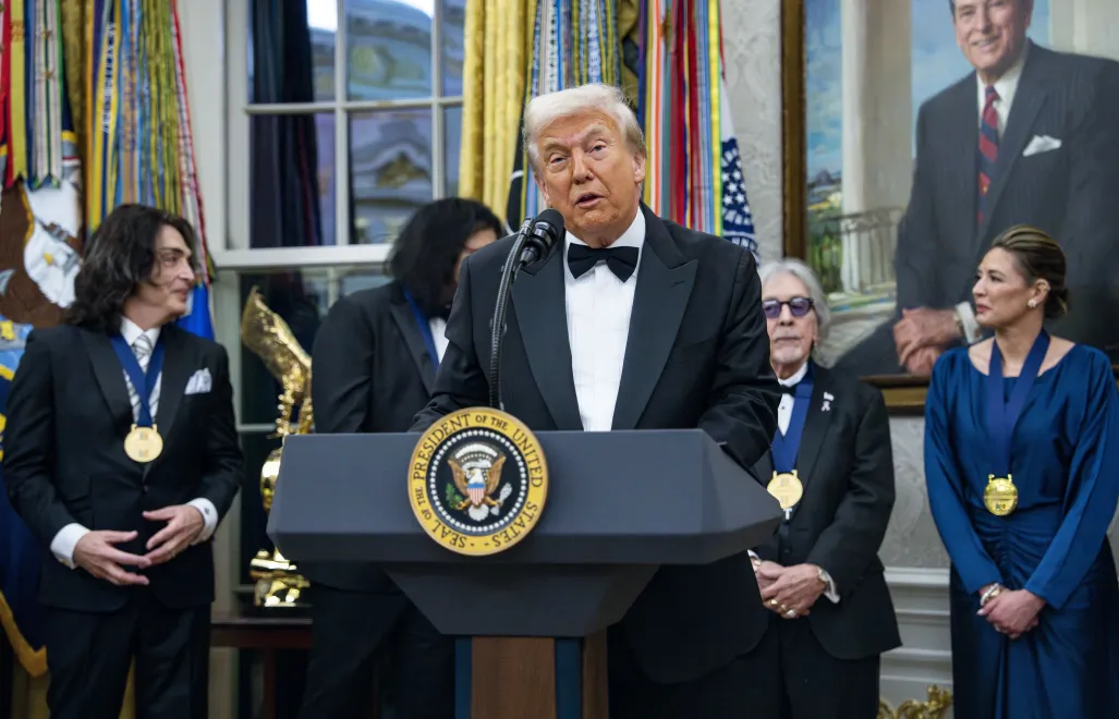Donald Trump podczas gali Kennedy Center Honors	Fot. PAP/EPA/BONNIE CASH