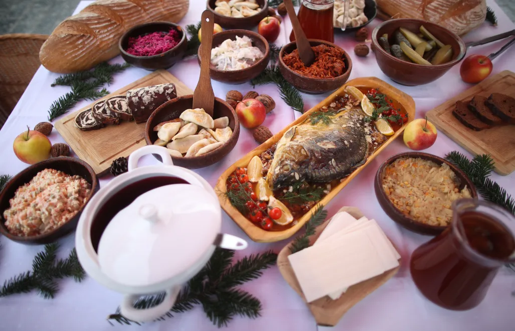 Stół wigilijny Fot. PAP/Łukasz Gągulski