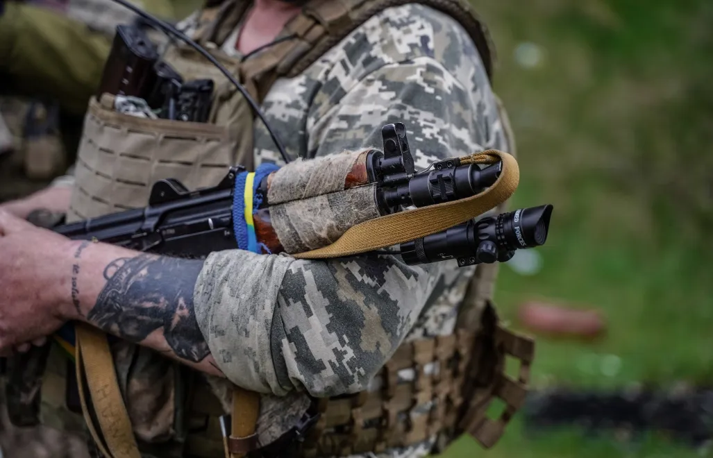 Український військовий, фотоілюстрація Fot. PAP/Vladyslav Karpovych 