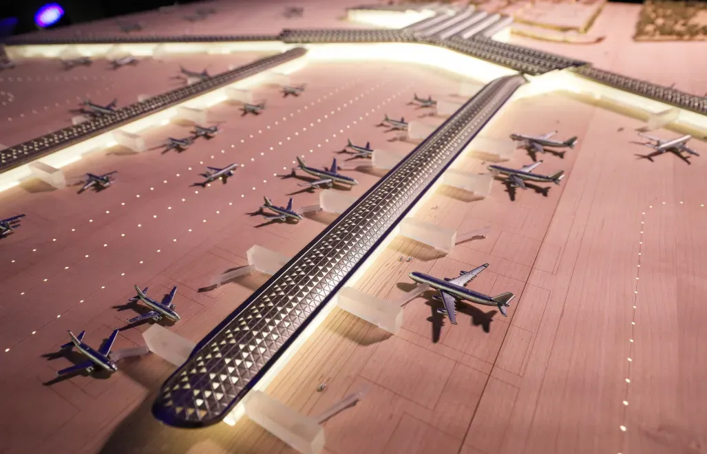 Prezentacja koncepcji architektonicznej terminala lotniska CPK. Fot. PAP/Paweł Supernak