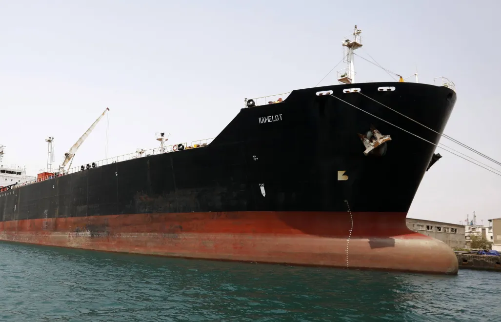 Танкер в порту Йемена. Fot. PAP/EPA/YAHYA ARHAB (фотоиллюстрация)