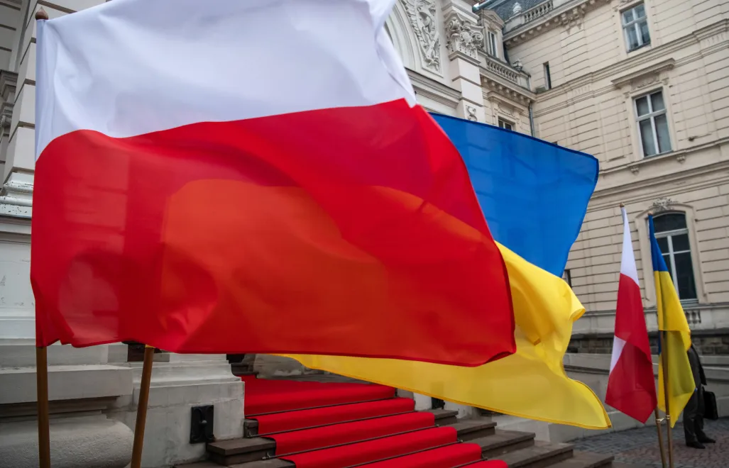 Прапори Польщі та України. Fot. PAP/Vladyslav Musiienko