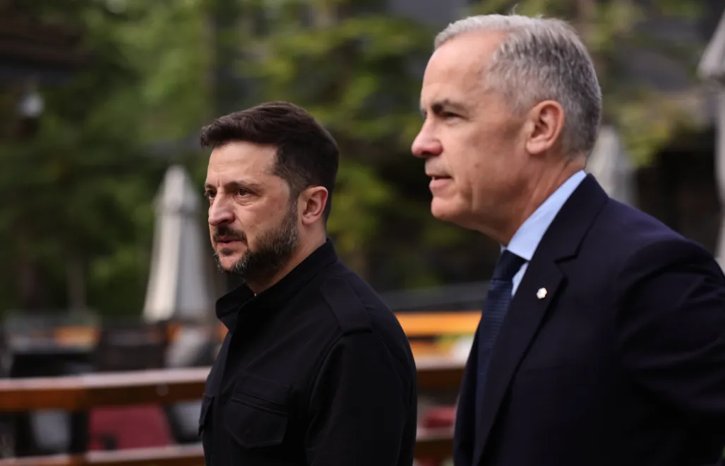 Premier Kanady Marc Carney i prezydent Ukrainy Wołodymyr Zełenski. Fot. PAP/EPA/	TERESA SUAREZ / POOL