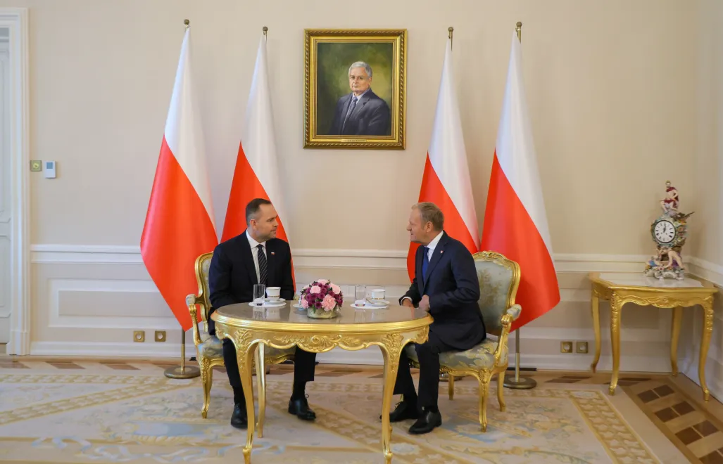 Karol Nawrocki (L) i Donald Tusk (P). Fot. PAP/Paweł Supernak