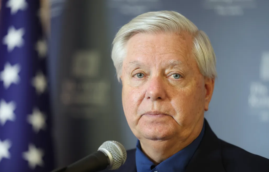 Сенатор США Линдси Грэм. Fot. PAP/EPA/ABIR SULTAN