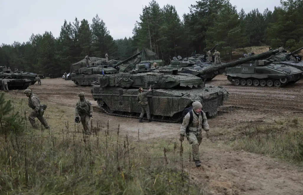 Войска НАТО. Fot. PAP/EPA/TOMS KALNINS (фотоиллюстрация)