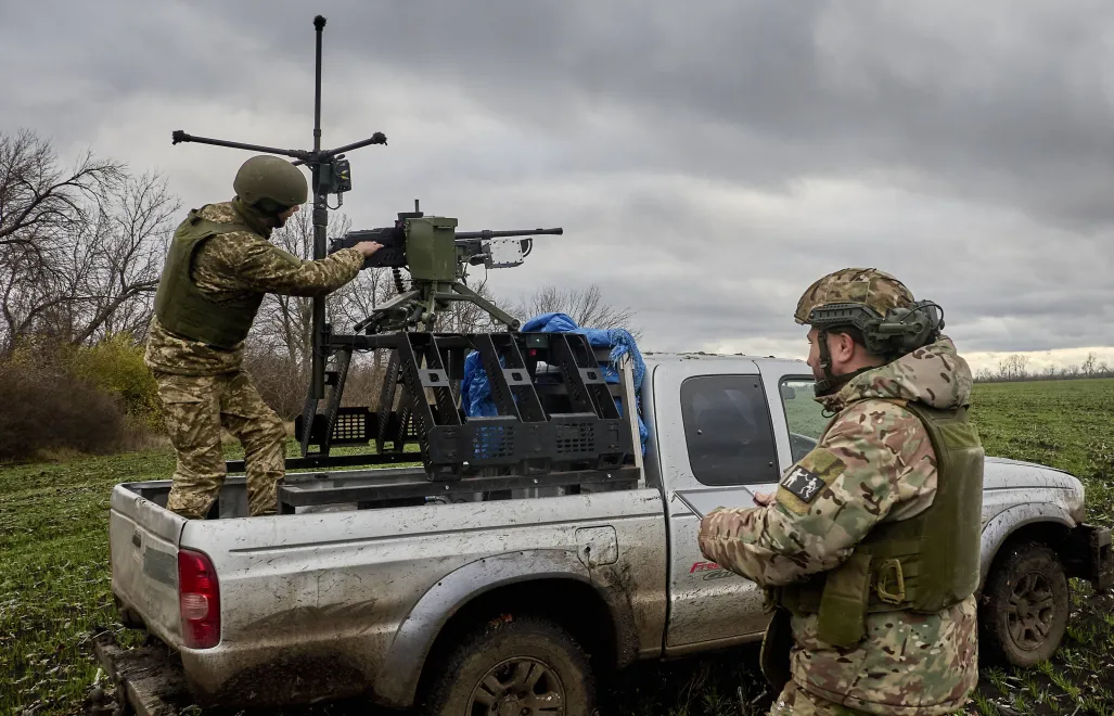Українські військові, фотоілюстрація. Fot. PAP/EPA/SERGEY KOZLOV