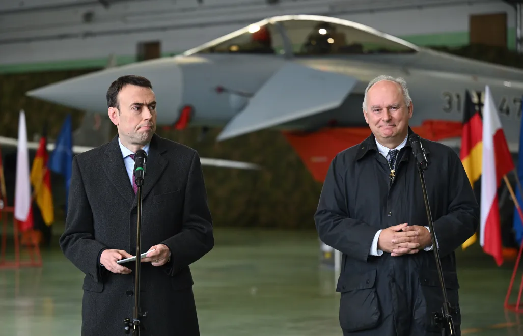 Нильс Шмид (слева) и	Павел Залевский. Fot. PAP/Adam Warżawa