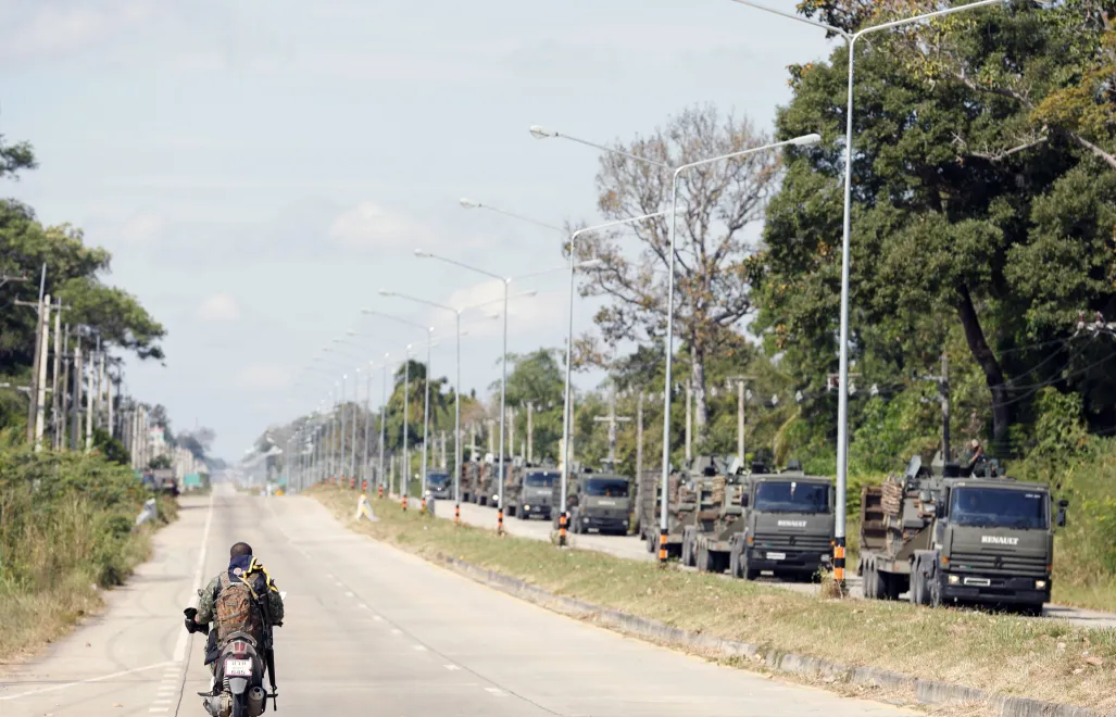 Tajskie wojsko w pobliżu granicy z Kambodżą, fot. PAP/EPA/RUNGROJ YONGRIT