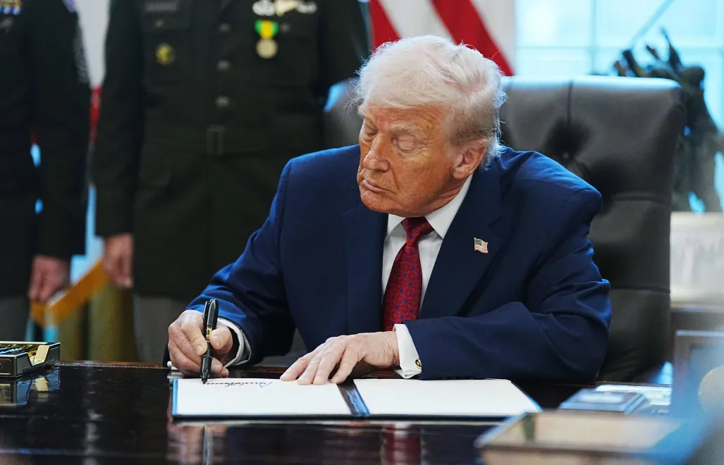 Prezydent USA Donald Trump. Fot. PAP/EPA/BONNIE CASH / POOL