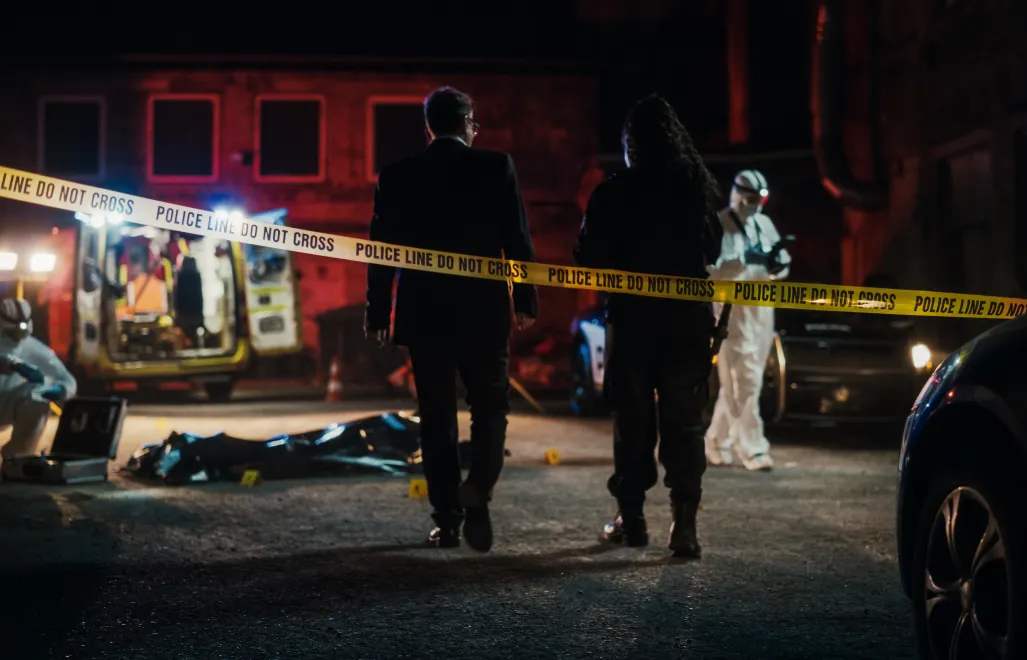 Żaden podejrzany nie został zatrzymany, ale policja rozpoczęła obławę. Fot. Adobe Stock/Gorodenkoff (zdjęcie ilustracyjne)