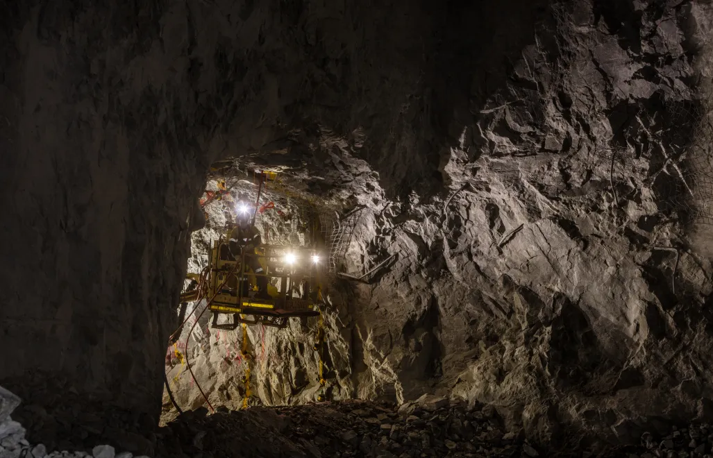 Newecki: pracownik został bezpiecznie uwolniony z maszyny. Fot. Adobe Stock/ Michael Evans (zdjęcie ilustracyjne)