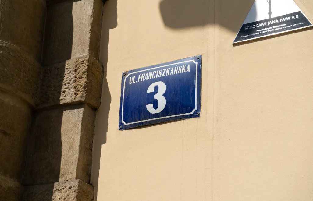 Ks. Michalczewski: ksiądz Kardynał nigdy nie brał udziału w reklamach. Fot. Adobe Stock/Longfin Media