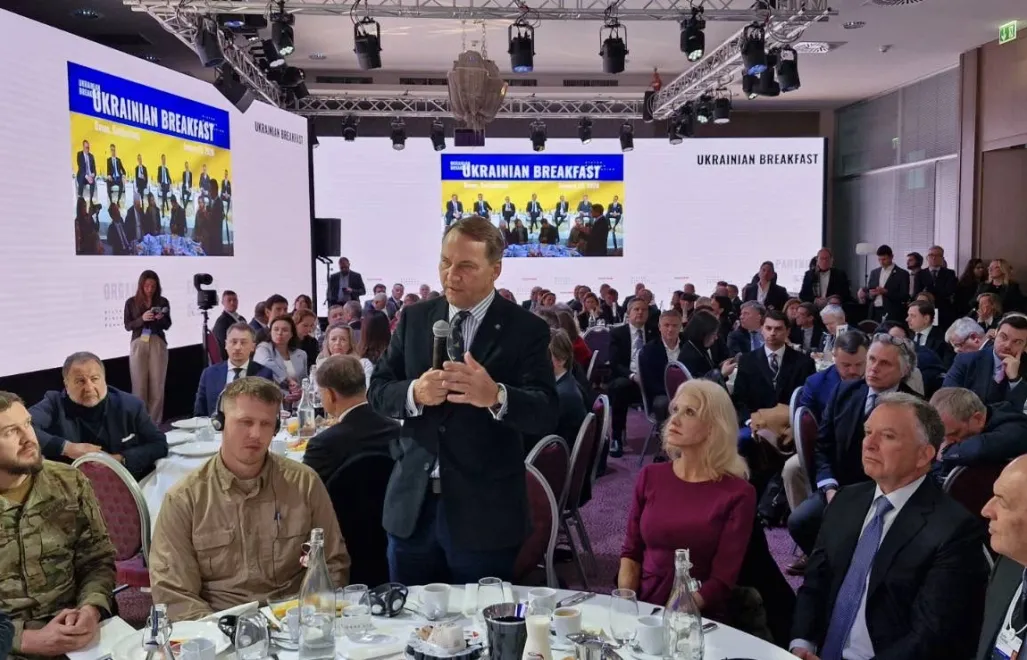 fot. X/@sikorskiradek