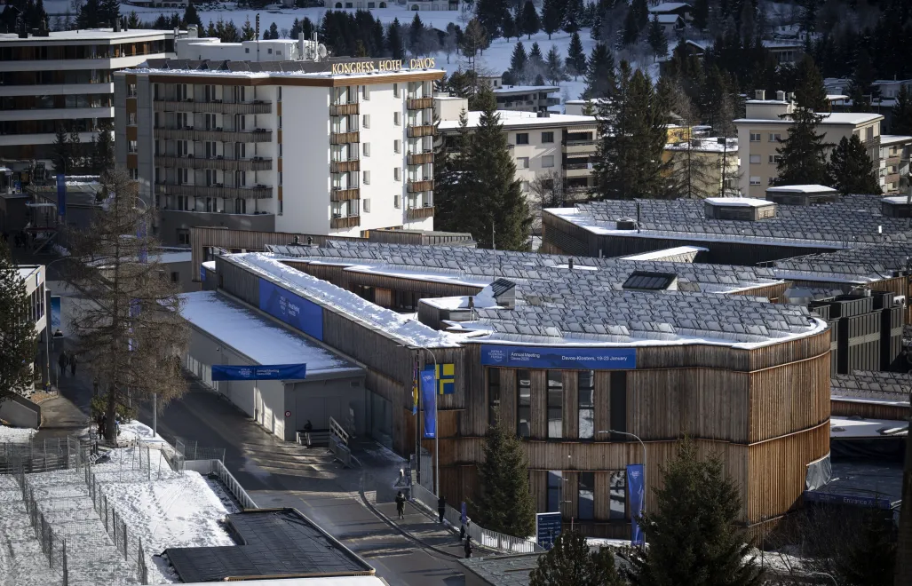 Światowe Centrum Ekonomiczne w Davos, siedziba. Fot. PAP/EPA/GIAN EHRENZELLER