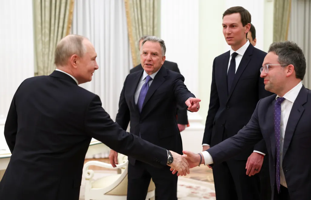 Władimir Putin,  Josh Gruenbaum, Steve Witkoff, Jared Kushner, Fot. PAP/EPA/ALEXANDER KAZAKOV