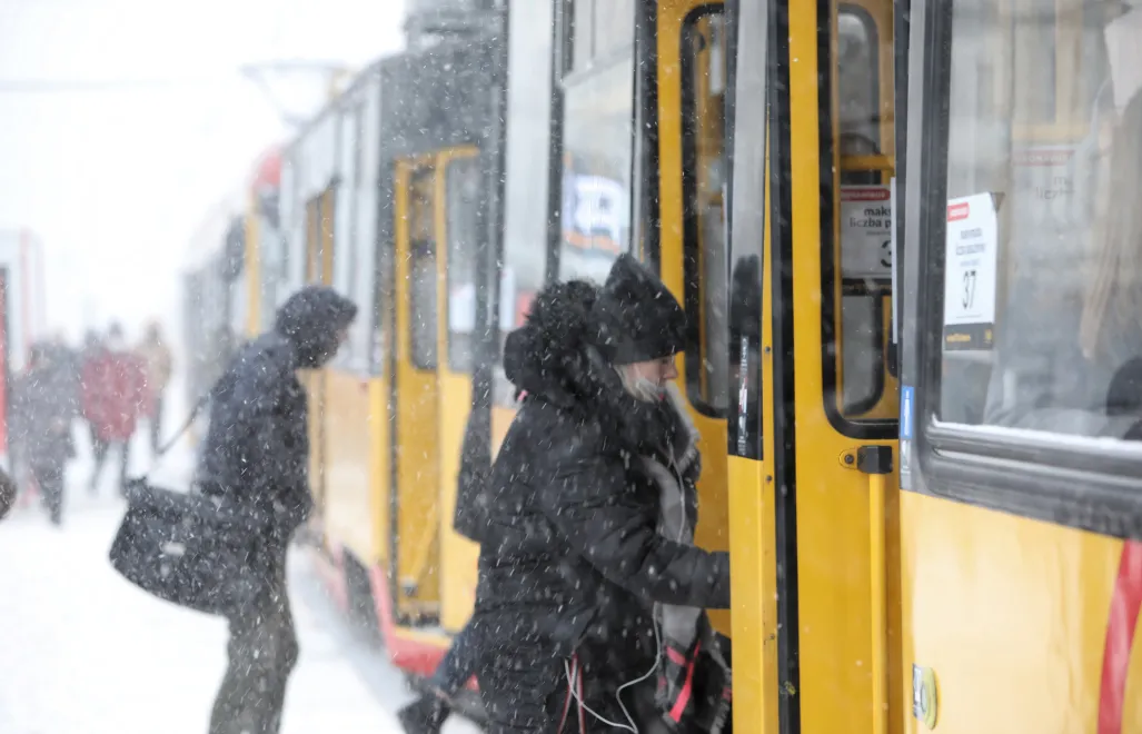 Utrudnienia w ruchu tramwajów. Fot. PAP/Leszek Szymański