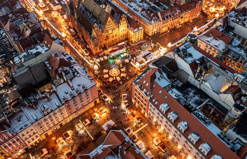 Iluminacja wrocławskiego Rynku. Fot. PAP/Maciej Kulczyński