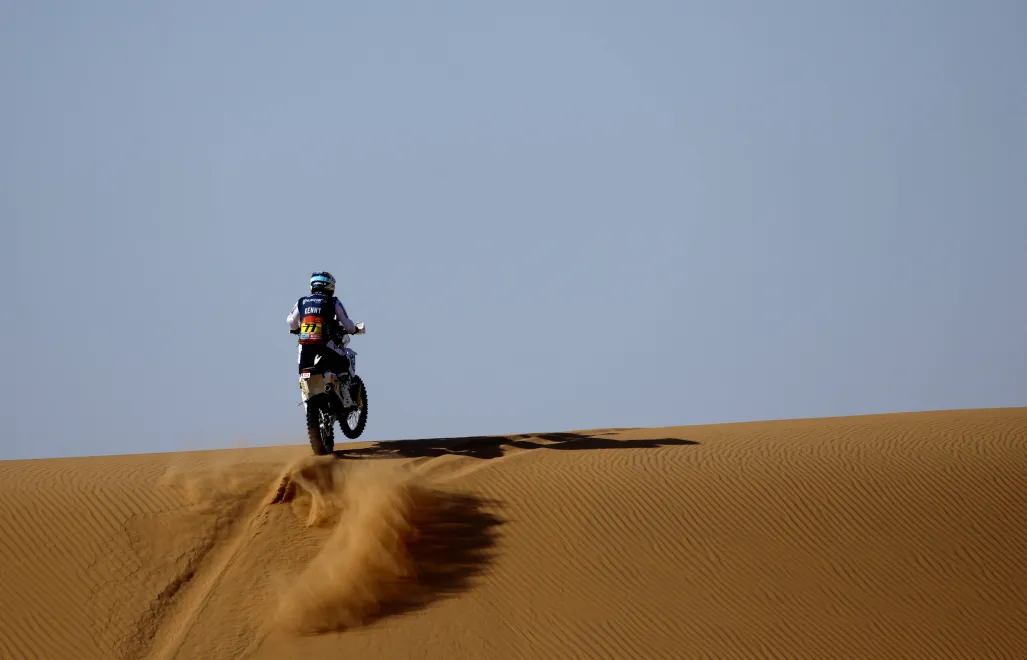  Luciano Benavides podczas rajdu Dakar. Fot. EPA/YOAN VALAT 