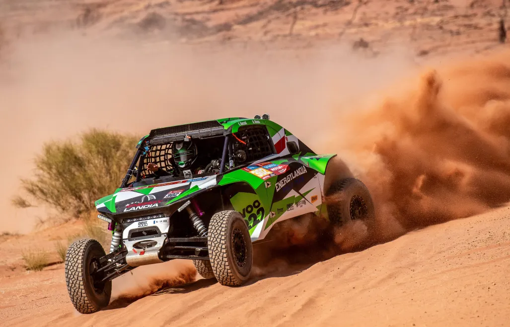 Eryk Goczał podczas rajdu Dakar Fot. PAP/EPA/Aaron Wishart