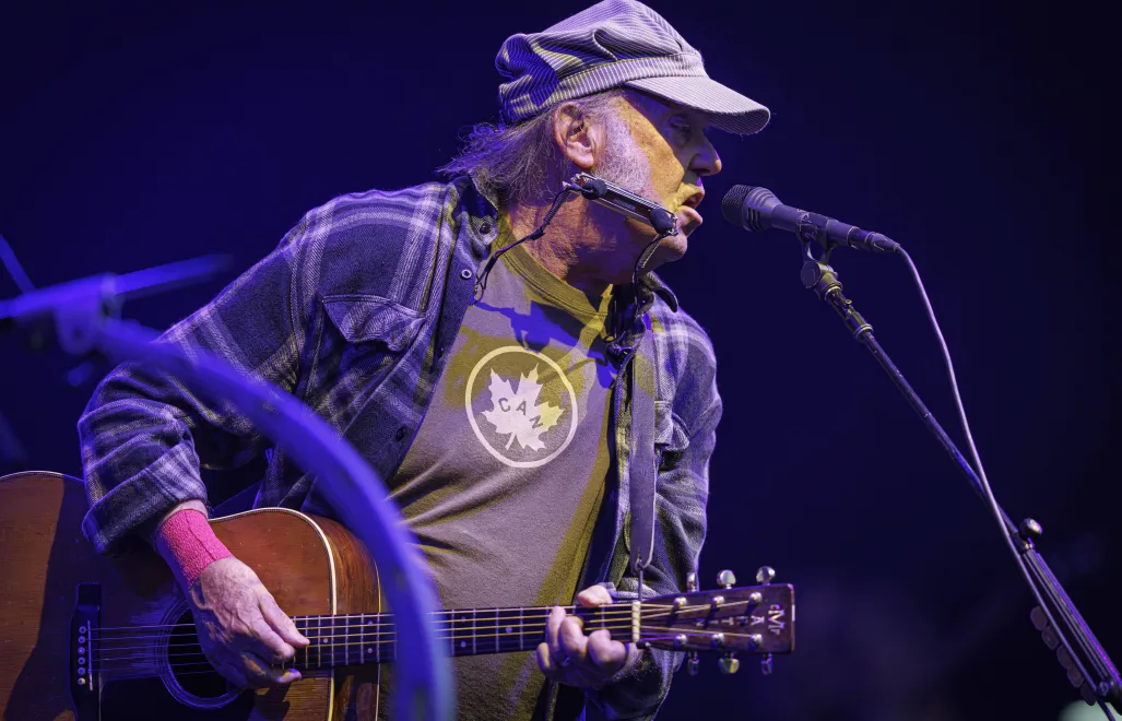 Neil Young. Fot. PAP/EPA/VALENTIN FLAURAUD